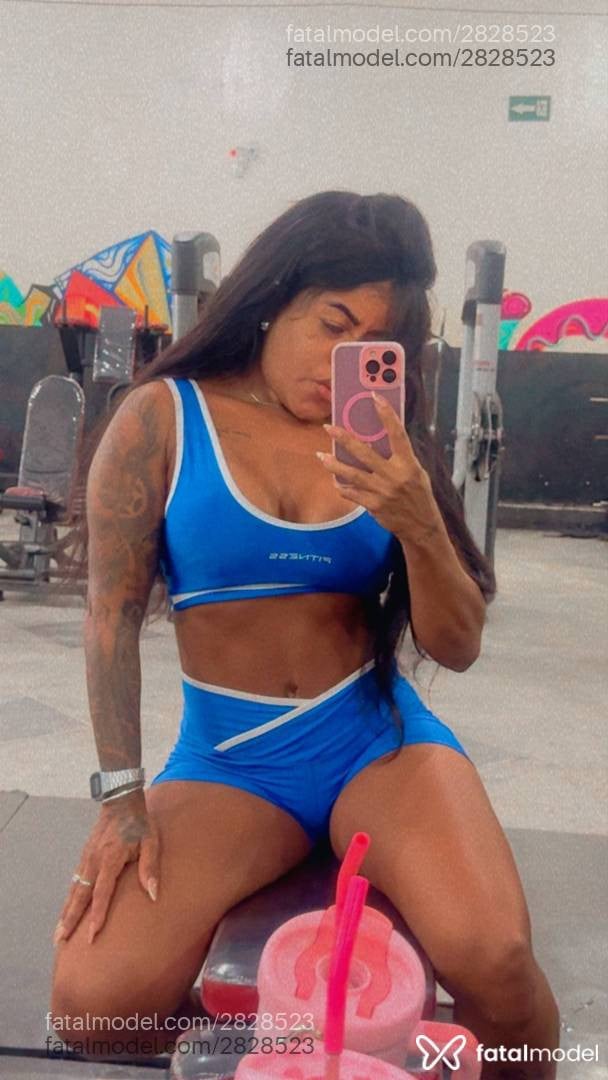 Acompanhante mulher com cabelo castanho de olhos pretos em Paulo Afonso - Pricilatatuada