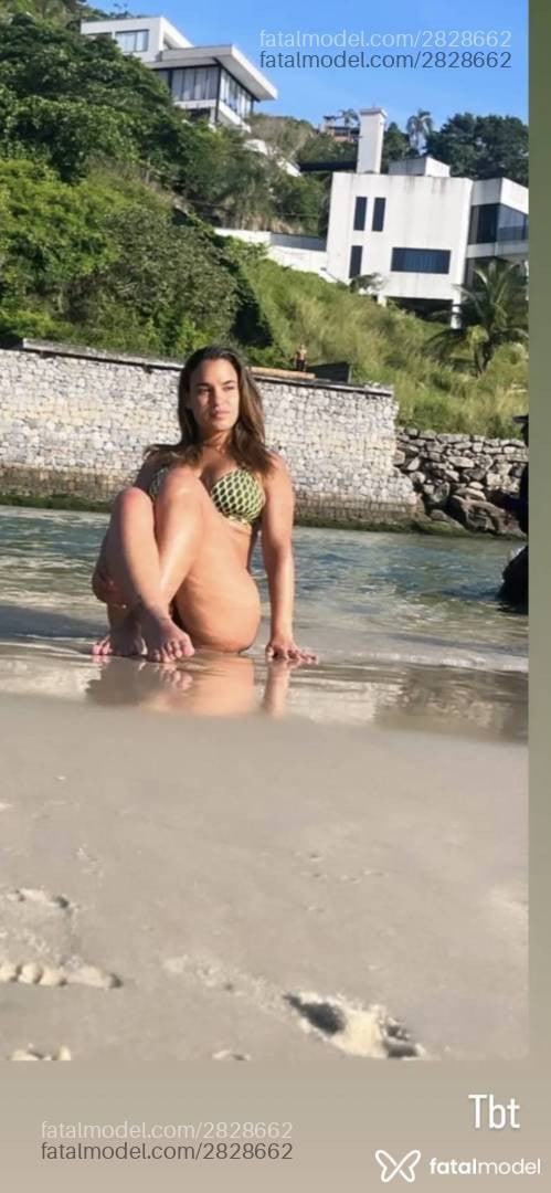Acompanhante mulher loira (o) de olhos castanhos em Virtual - Elize
