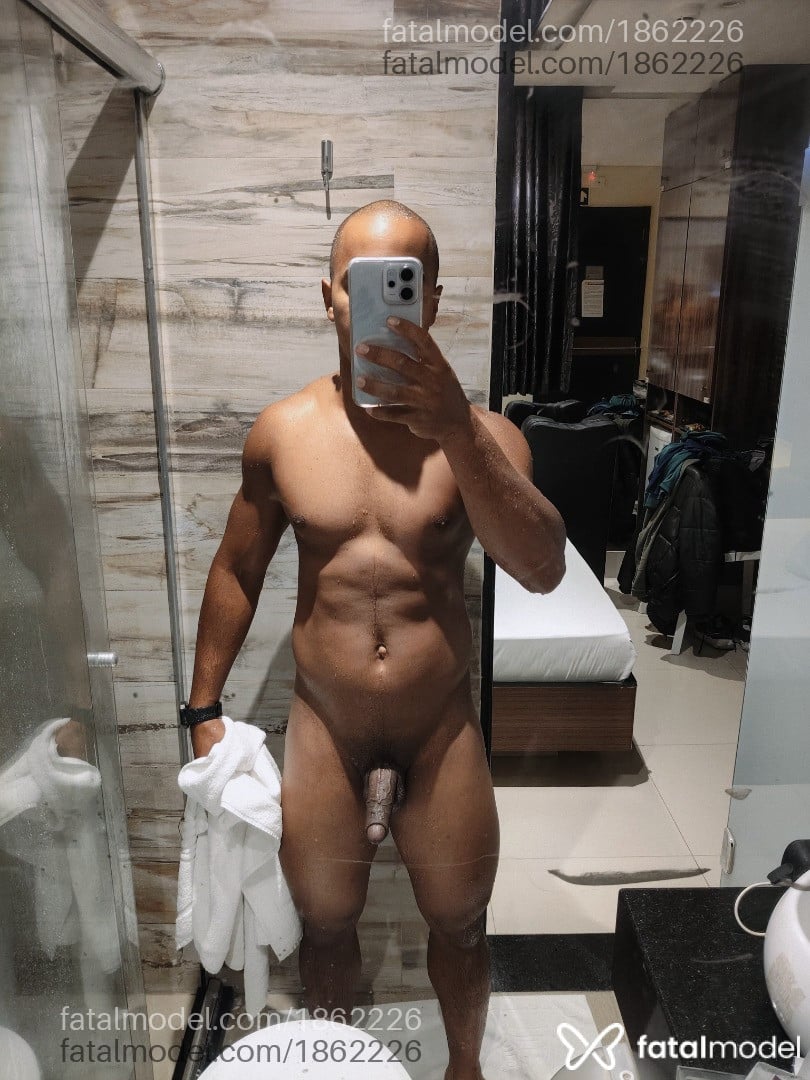 Acompanhante homem morena (o) de olhos pretos em Porto Alegre - Baianinho