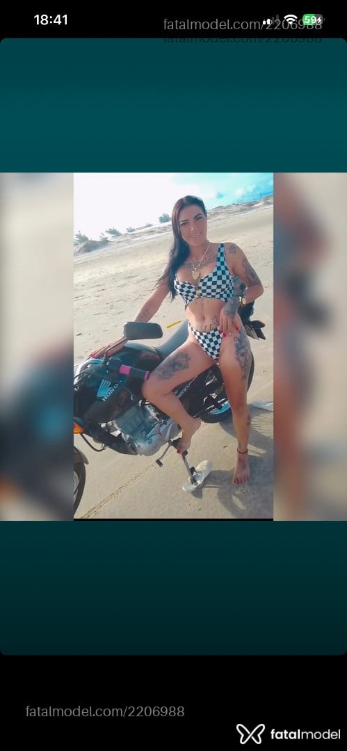 Acompanhante mulher morena (o) de olhos castanhos em Porto Alegre - Larissa