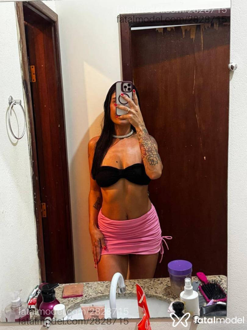 Acompanhante mulher morena (o) de olhos pretos em Virtual - Bella