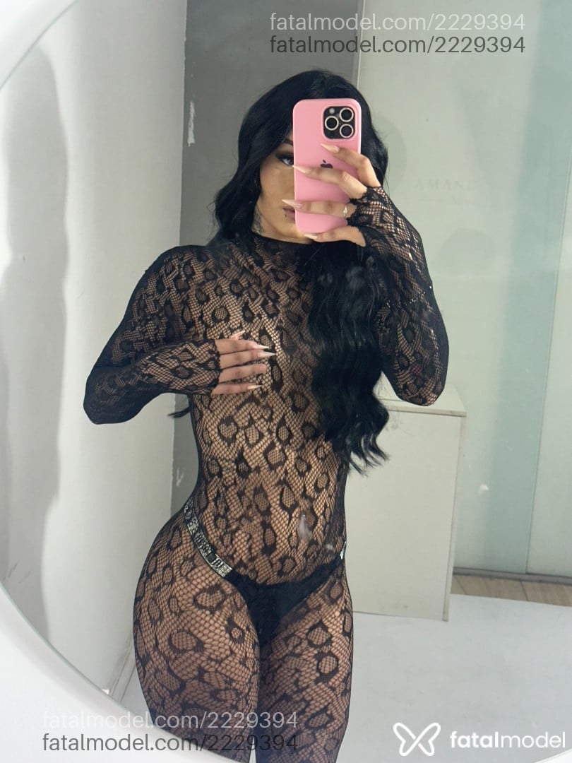 Acompanhante mulher morena (o) de olhos castanhos em Contagem - Isabel