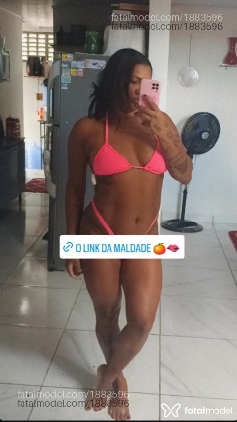 Acompanhante mulher morena (o) de olhos pretos em Abreu e Lima - Maya Villar