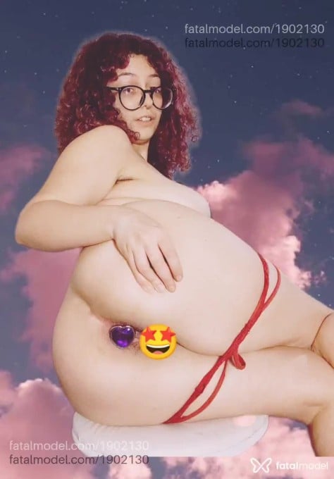 Acompanhante mulher com cabelo castanho de olhos castanhos em Virtual - Kogumeladatrixx