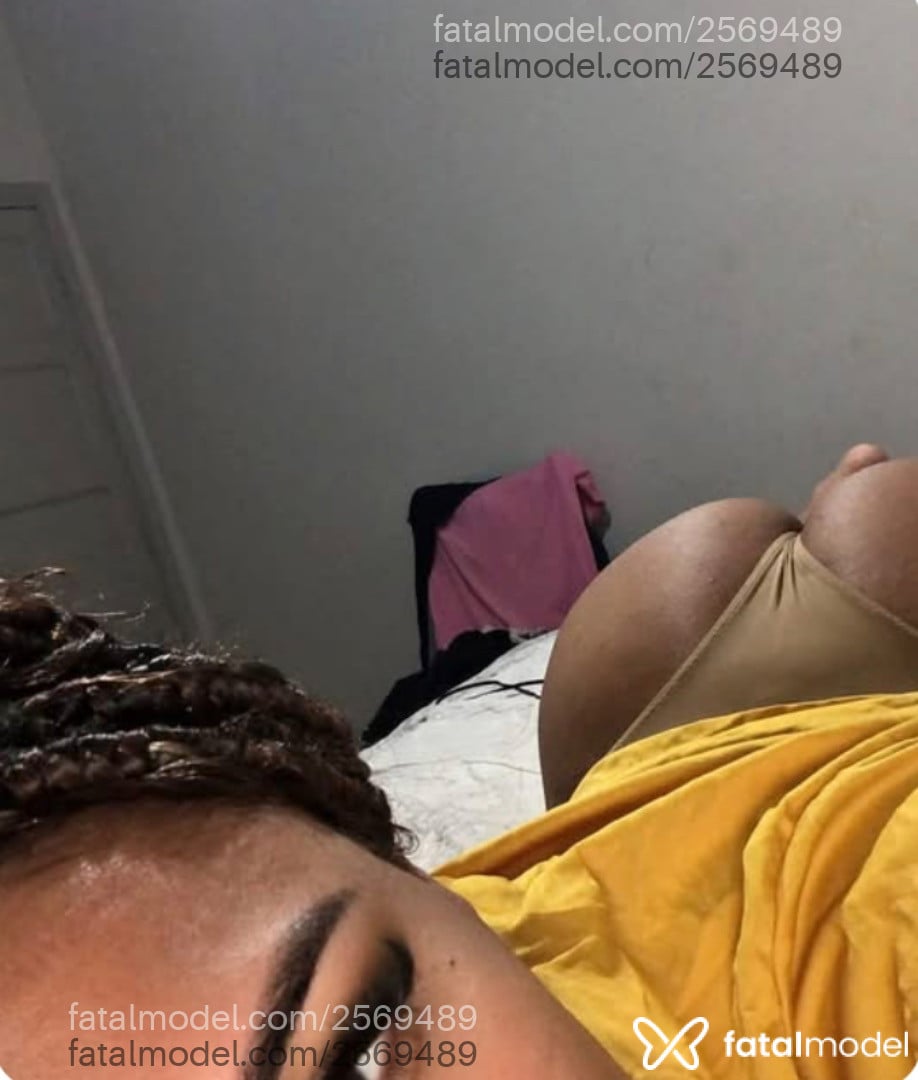 Acompanhante mulher trans morena (o) de olhos castanhos - Rafaela Silva