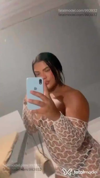 Acompanhante travesti com cabelo castanho de olhos castanhos em Belo Horizonte - Izadora