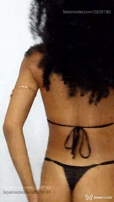 Acompanhante mulher com cabelo castanho de olhos castanhos - Marina Acompanhante mulher com cabelo castanho de olhos castanhos - Marina