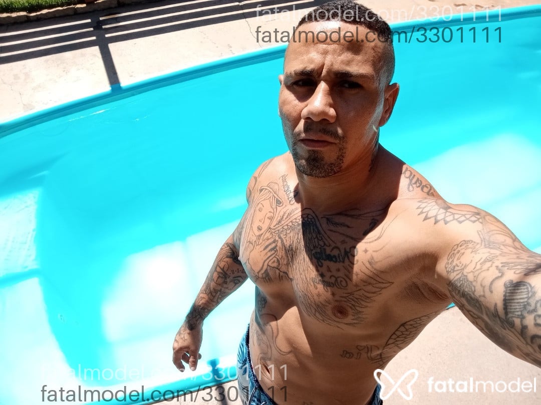 Acompanhante homem com cabelo castanho de olhos castanhos em Campinas - Danilo