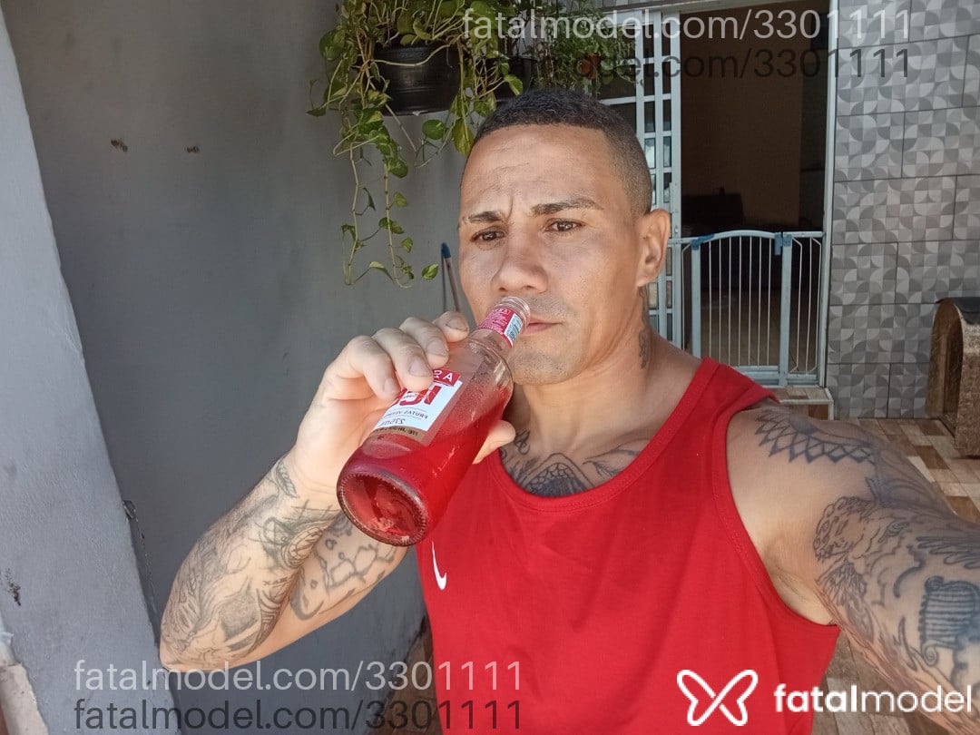 Acompanhante homem com cabelo castanho de olhos castanhos em Campinas - Danilo