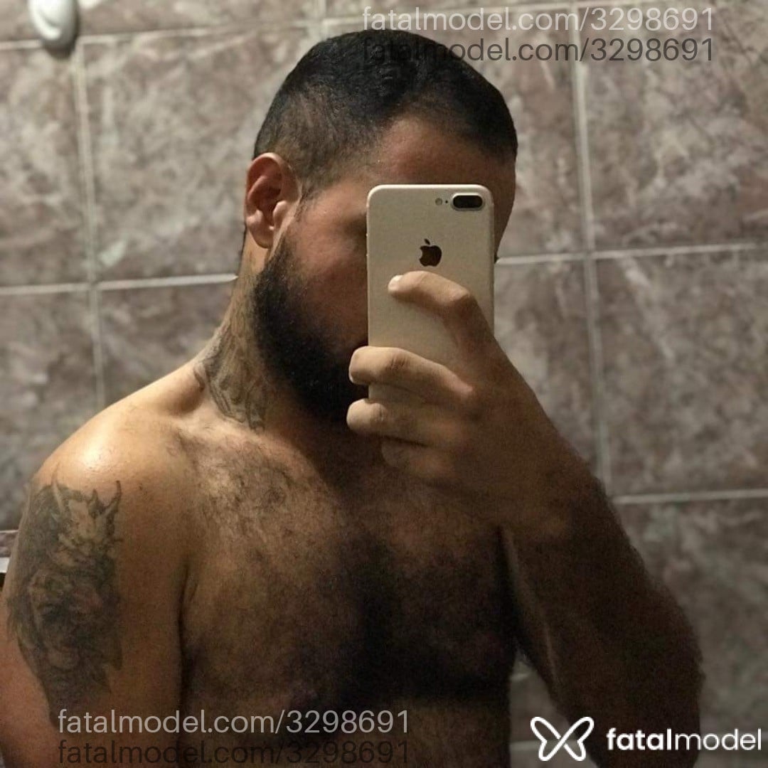 Acompanhante homem morena (o) de olhos pretos - Victor Papa Acompanhante homem morena (o) de olhos pretos - Victor Papa
