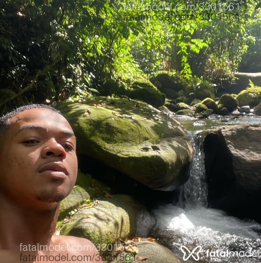 Acompanhante homem morena (o) de olhos castanhos em Rio de Janeiro - Sterlling