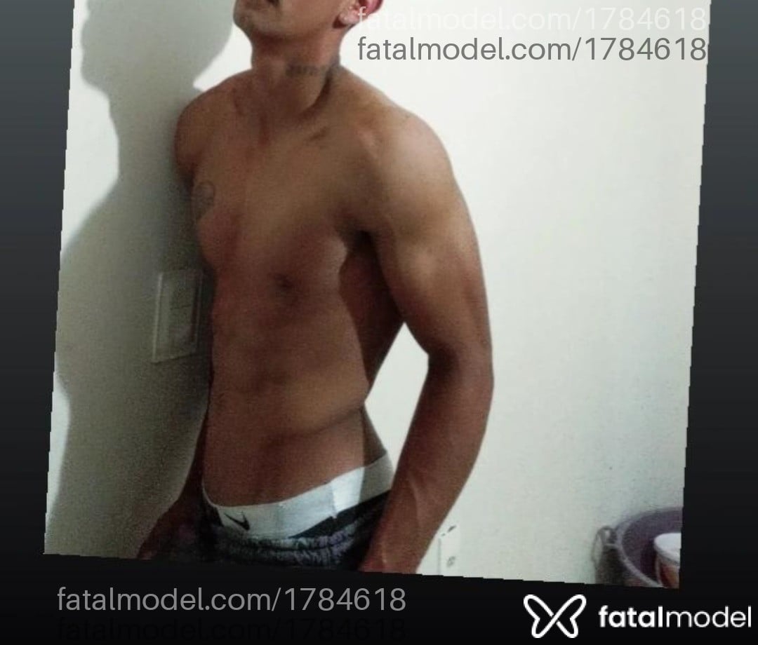 Acompanhante homem morena (o) de olhos pretos em Itapema Acompanhante homem morena (o) de olhos pretos em Itapema - Diguinho Pitbul