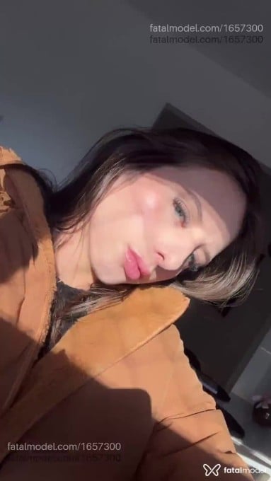 Acompanhante mulher loira (o) de olhos azuis em Curitiba - Yasmin