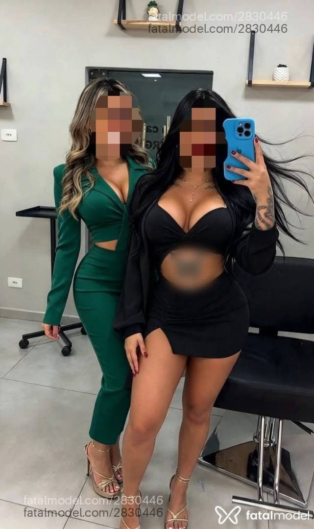 Acompanhante mulher morena (o) de olhos cinza - Zafira Ravena