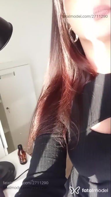 Acompanhante mulher com cabelo castanho de olhos castanhos em Joinville - Esther
