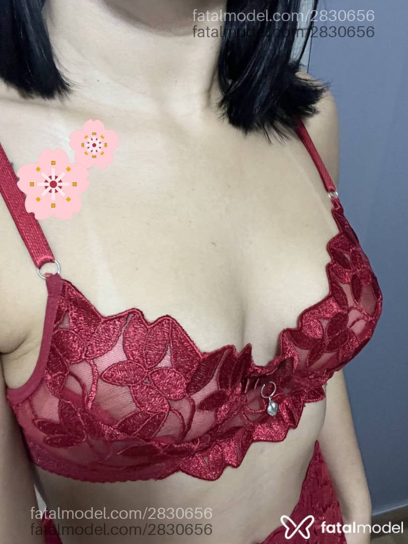 Acompanhante mulher morena (o) de olhos pretos - Patricia