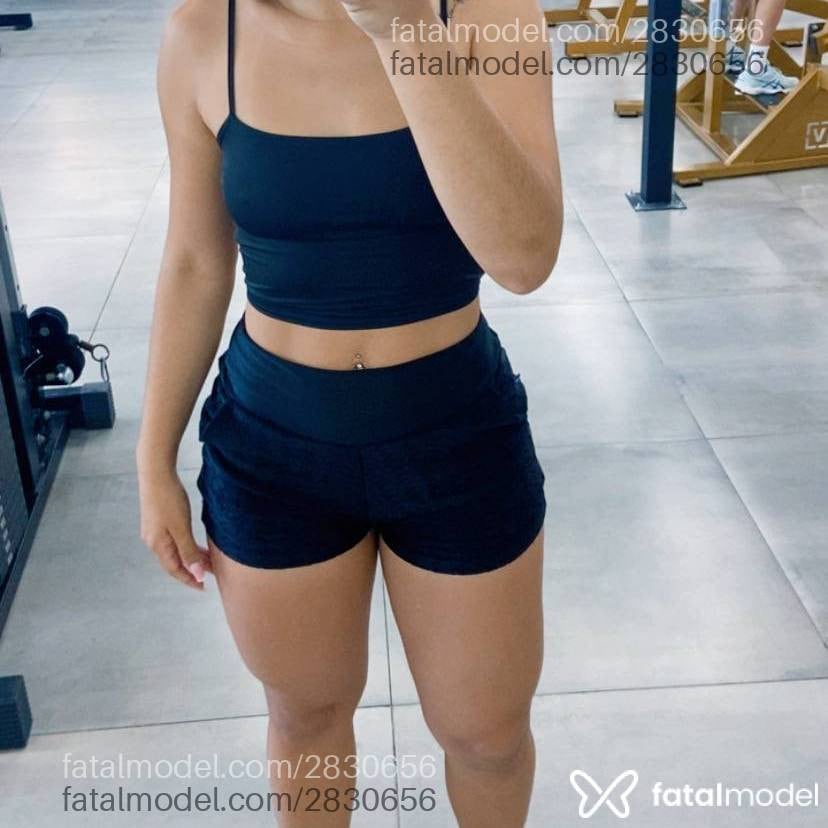 Acompanhante mulher morena (o) de olhos pretos - Patricia