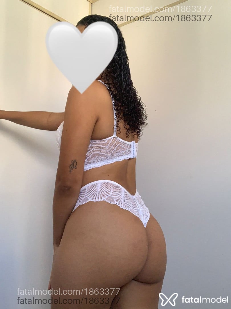 Acompanhante mulher com cabelo castanho de olhos pretos em Rio de Janeiro - Laura