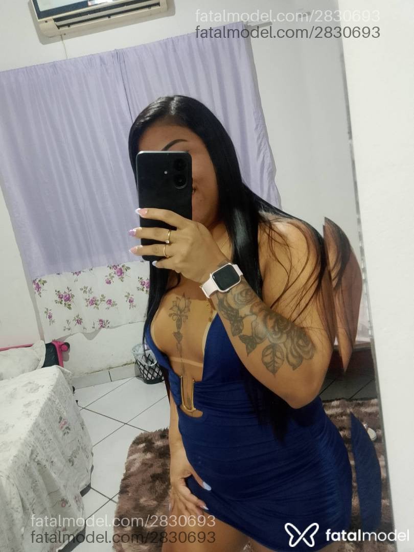 Acompanhante mulher morena (o) de olhos pretos - Thayná