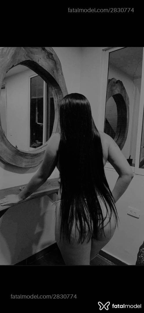 Acompanhante mulher morena (o) de olhos pretos em Camboriú - Mia