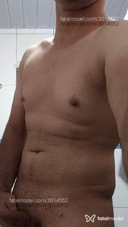 Acompanhante homem morena (o) de olhos castanhos em Santo Antônio do Sudoeste - Bernardo