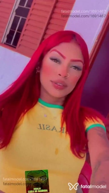 Acompanhante mulher ruiva (o) de olhos pretos em Querência - Ludymila Silva