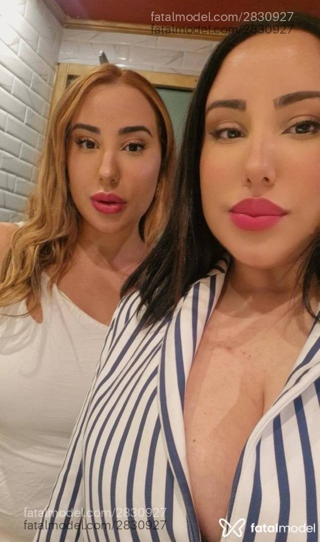 Acompanhante mulher morena (o) de olhos castanhos - Chloe