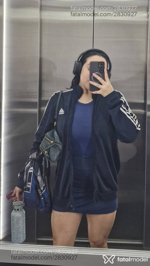 Acompanhante mulher morena (o) de olhos castanhos em São Paulo - Chloe Agostini