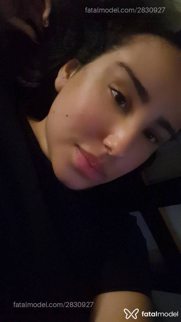 Acompanhante mulher morena (o) de olhos castanhos - Chloe