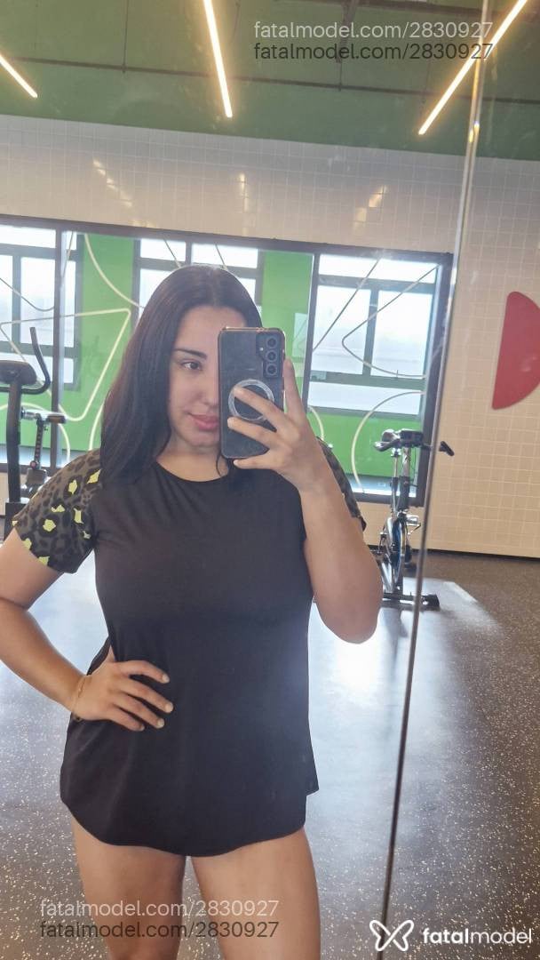 Acompanhante mulher morena (o) de olhos castanhos em São Paulo - Chloe Agostini