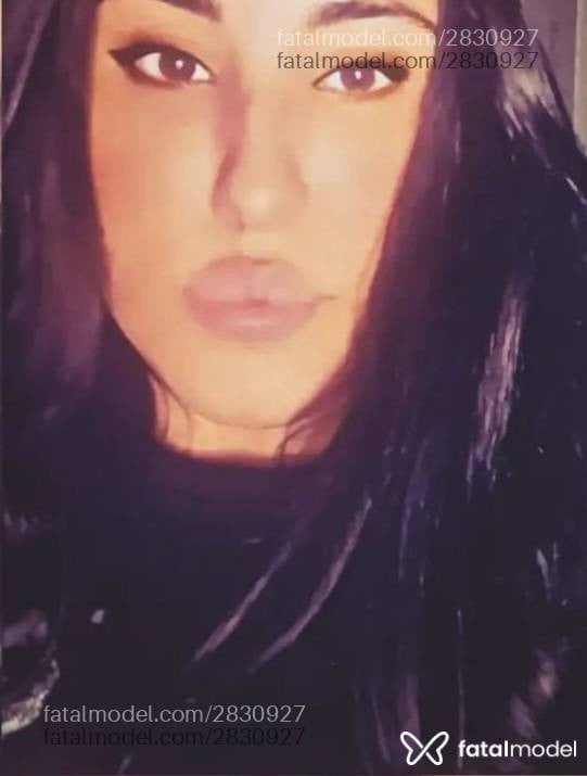 Acompanhante mulher morena (o) de olhos castanhos em São Paulo - Chloe Agostini
