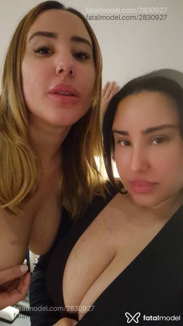 Acompanhante mulher morena (o) de olhos castanhos - Chloe