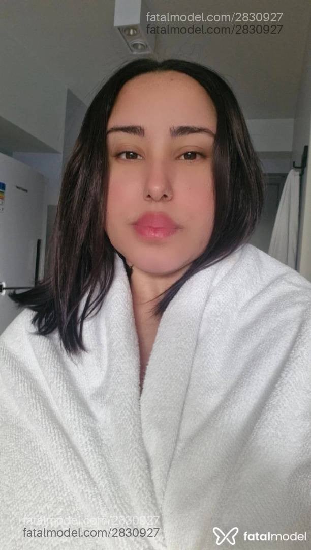 Acompanhante mulher morena (o) de olhos castanhos em São Paulo - Chloe Agostini