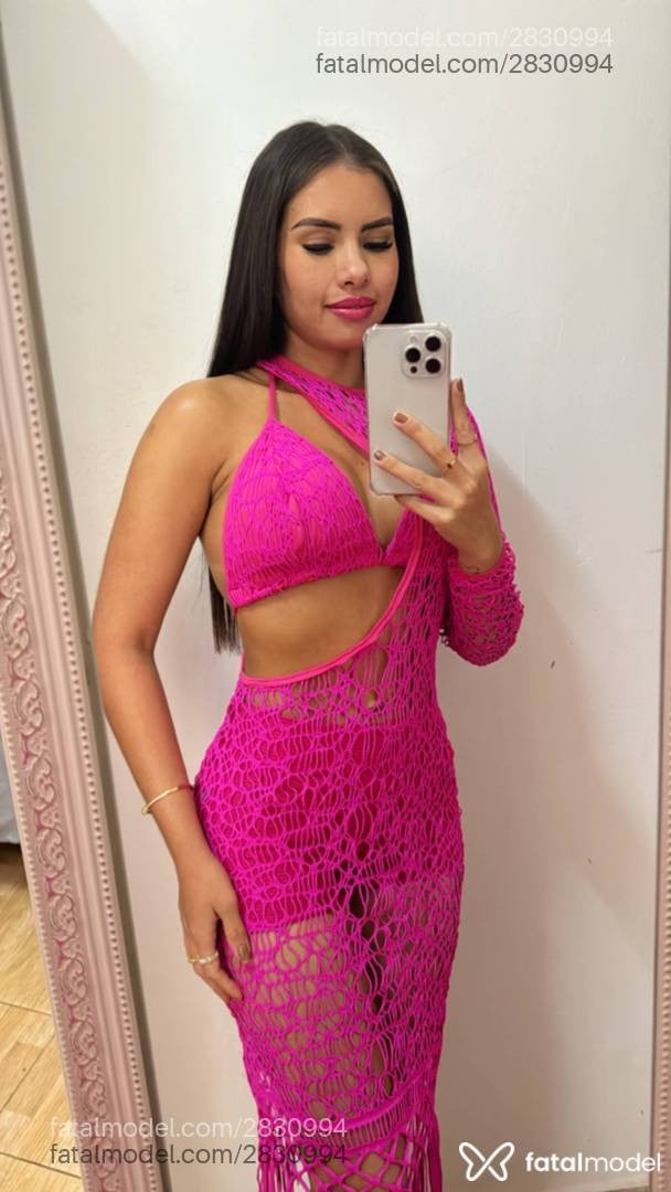 Acompanhante mulher com cabelo castanho de olhos pretos em São Paulo Acompanhante mulher com cabelo castanho de olhos pretos em São Paulo - Tai