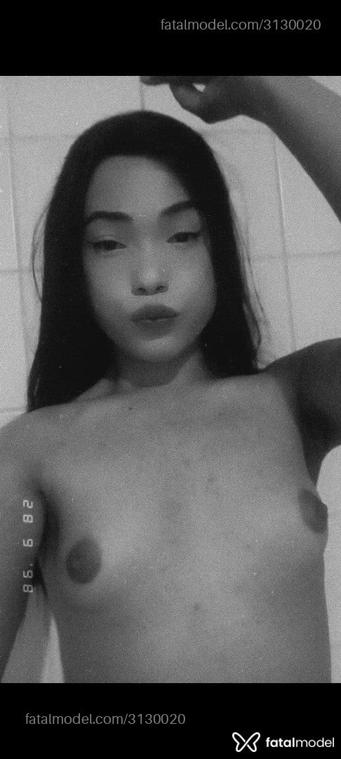 Acompanhante mulher trans morena (o) de olhos castanhos em São João Batista Acompanhante mulher trans morena (o) de olhos castanhos em São João Batista - Lozinha