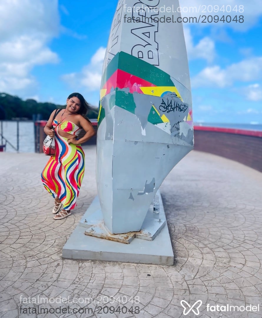 Acompanhante mulher trans morena (o) de olhos pretos - Fernanda