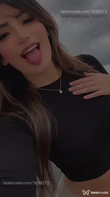 Acompanhante mulher com cabelo castanho de olhos castanhos em Pouso Alegre - Mia