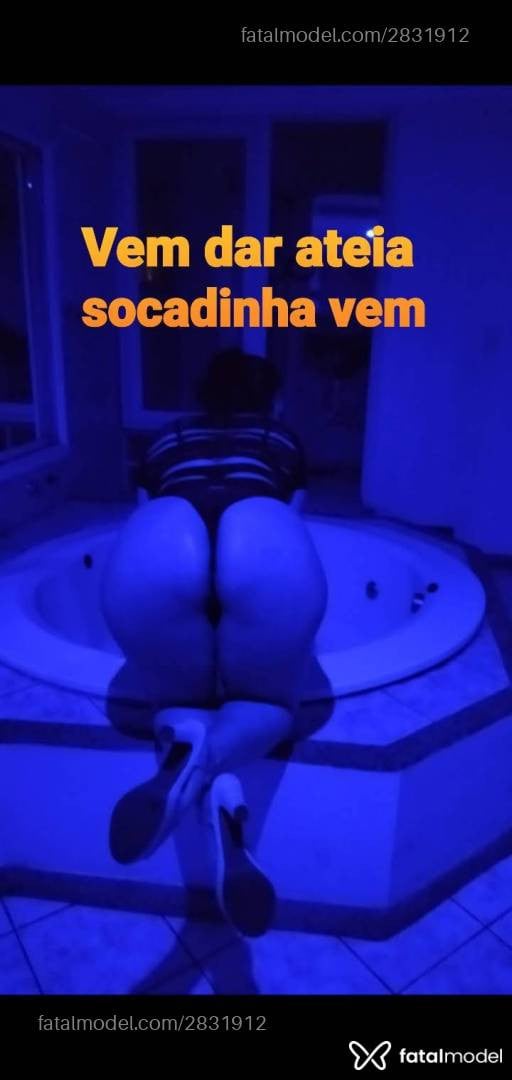 Acompanhante mulher morena (o) de olhos mel em Canoas Acompanhante mulher morena (o) de olhos mel em Canoas - Claudia Regina