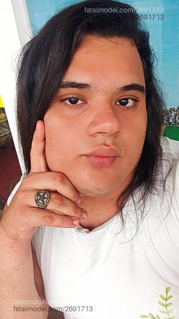 Acompanhante mulher trans com cabelo castanho de olhos castanhos - Fabia Lopes Acompanhante mulher trans com cabelo castanho de olhos castanhos - Fabia Lopes