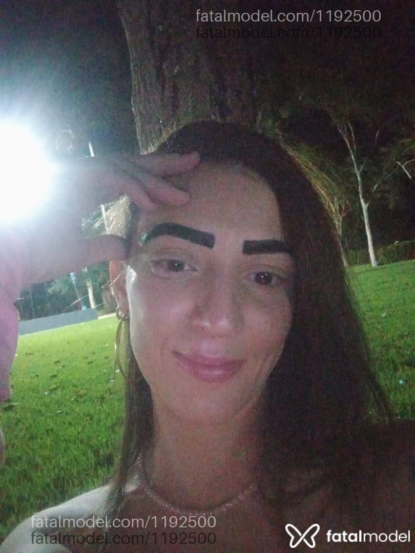 Acompanhante mulher com cabelo castanho de olhos castanhos em Francisco Beltrão Acompanhante mulher com cabelo castanho de olhos castanhos em Francisco Beltrão - Viviane