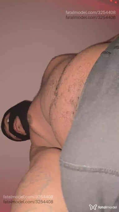 Acompanhante homem morena (o) de olhos pretos em Porto Alegre - Hey Fafa