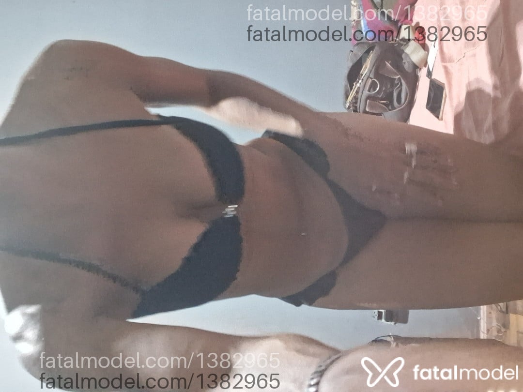 Acompanhante mulher trans com cabelo castanho de olhos castanhos em Porto Alegre - Thais Souza
