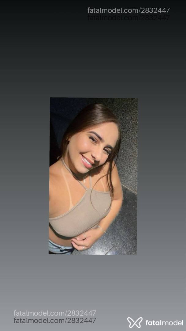 Acompanhante mulher com cabelo castanho de olhos mel - Maria Eduarda