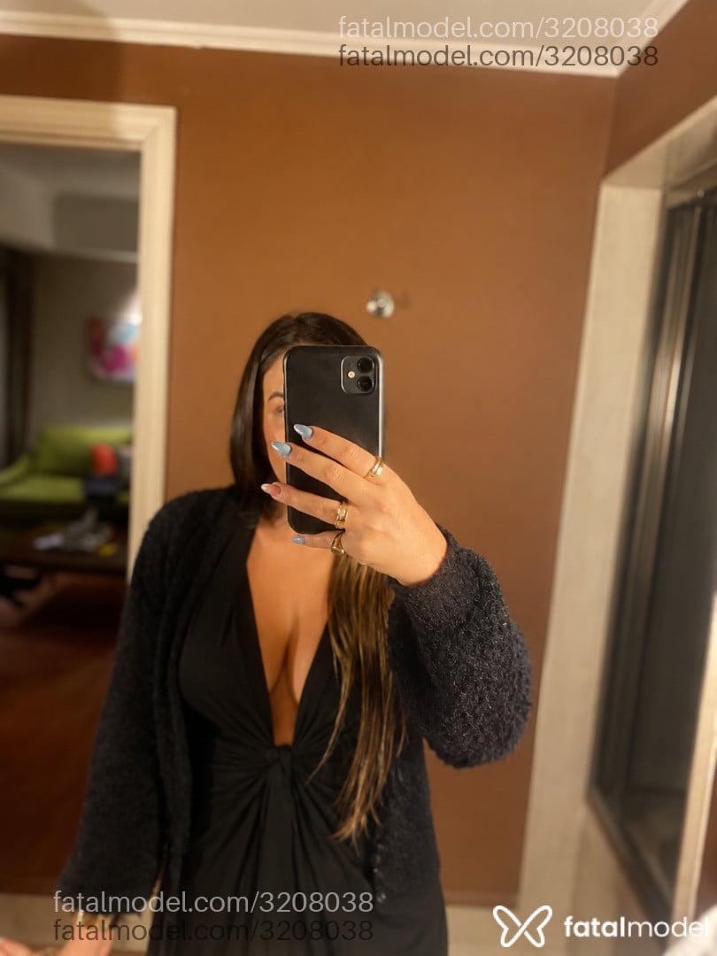 Acompanhante mulher com cabelo castanho de olhos verdes em Foz do Iguaçu - Gabriela