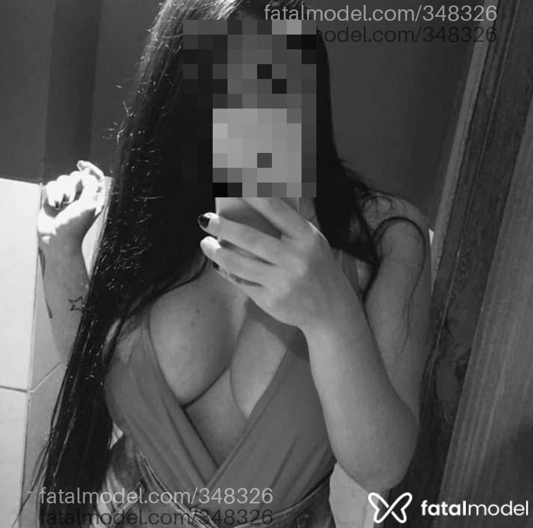 Acompanhante mulher com cabelo castanho de olhos castanhos - Aisha Acompanhante mulher com cabelo castanho de olhos castanhos - Aisha