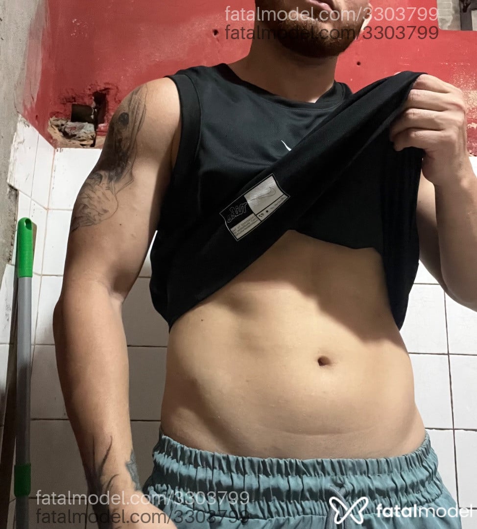 Acompanhante homem com cabelo castanho de olhos castanhos em Belém - Junior
