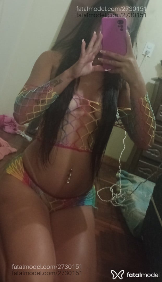 Acompanhante mulher morena (o) de olhos castanhos em Divinópolis - Vitoria