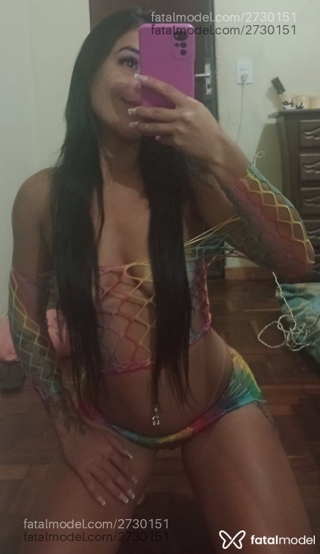Acompanhante mulher morena (o) de olhos castanhos em Divinópolis - Vitoria