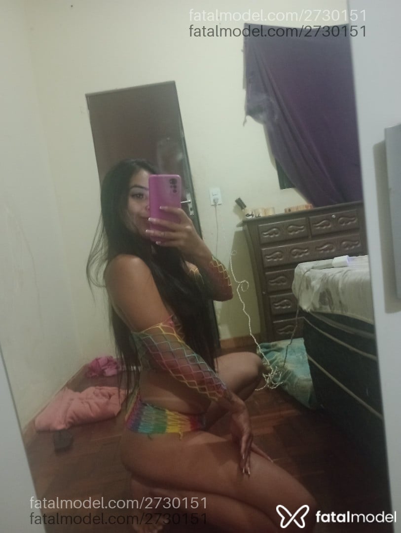 Acompanhante mulher morena (o) de olhos castanhos em Divinópolis - Vitoria