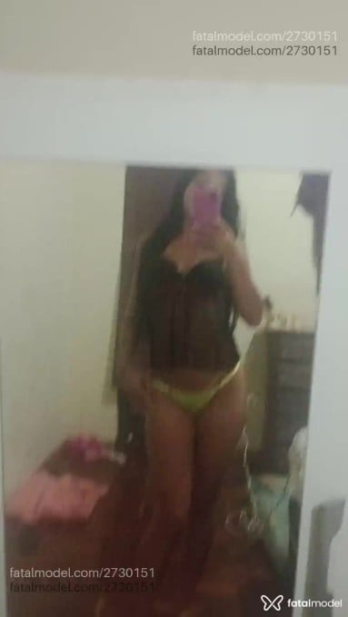 Acompanhante mulher morena (o) de olhos castanhos em Divinópolis - Vitoria
